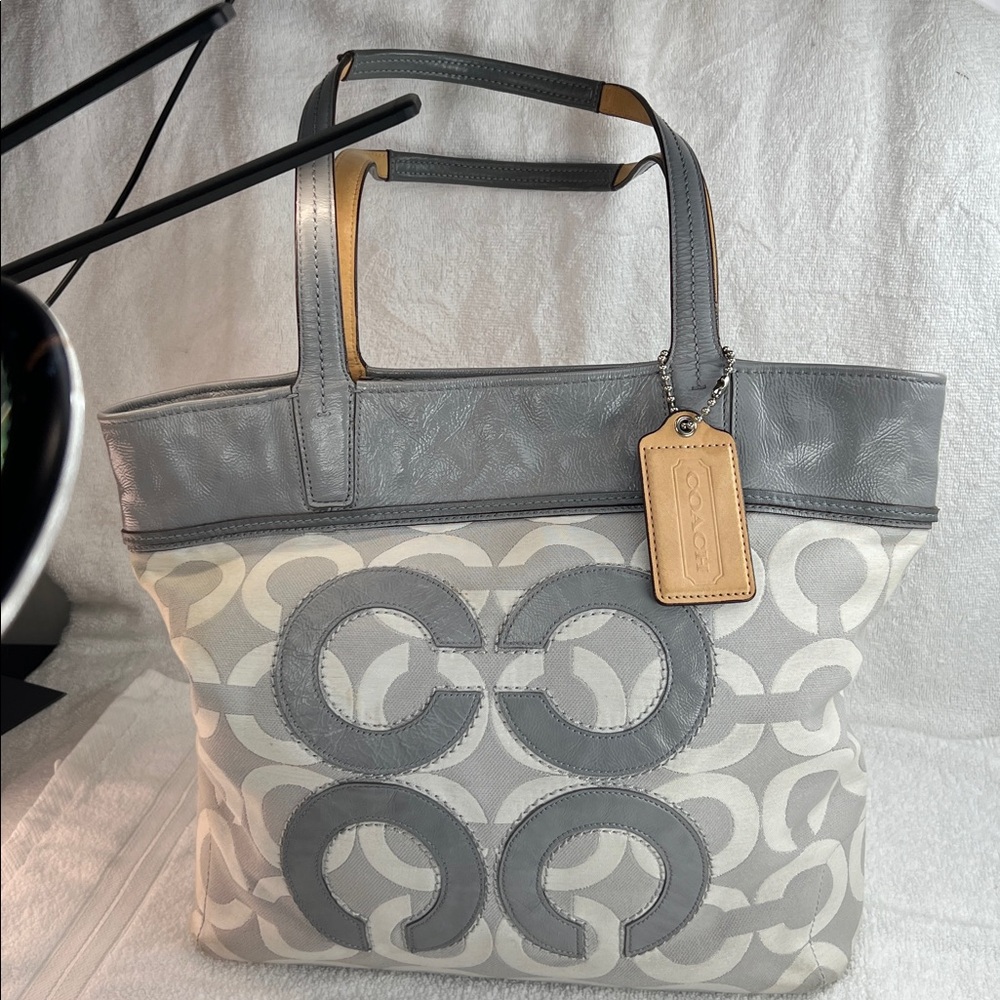 Coach 2011 Gray and Cream Signature Tote - Picture 2 of 7